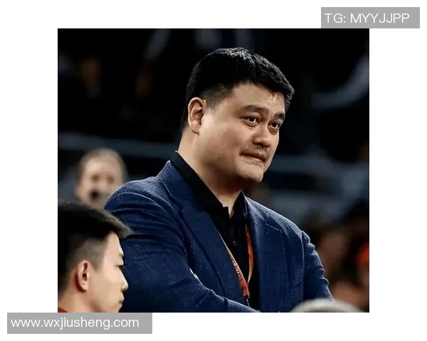 姚明小学毕业的故事:从小巨人到篮球传奇的成长之路